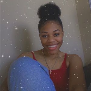 Meet your Posher, Abbi